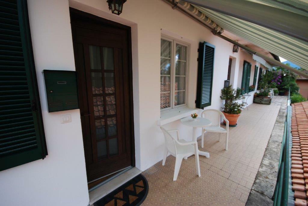Casa Ubaldo Leilighet Cannero Riviera Eksteriør bilde